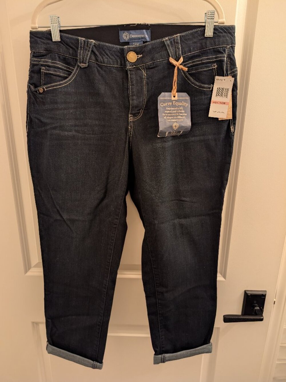 NWT - Democracy Absolution Karessa Capri Indigo Jeans - Size 14W